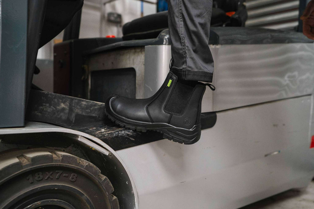 Apache Brooks Black Dealer Safety Boot S3L - view 3
